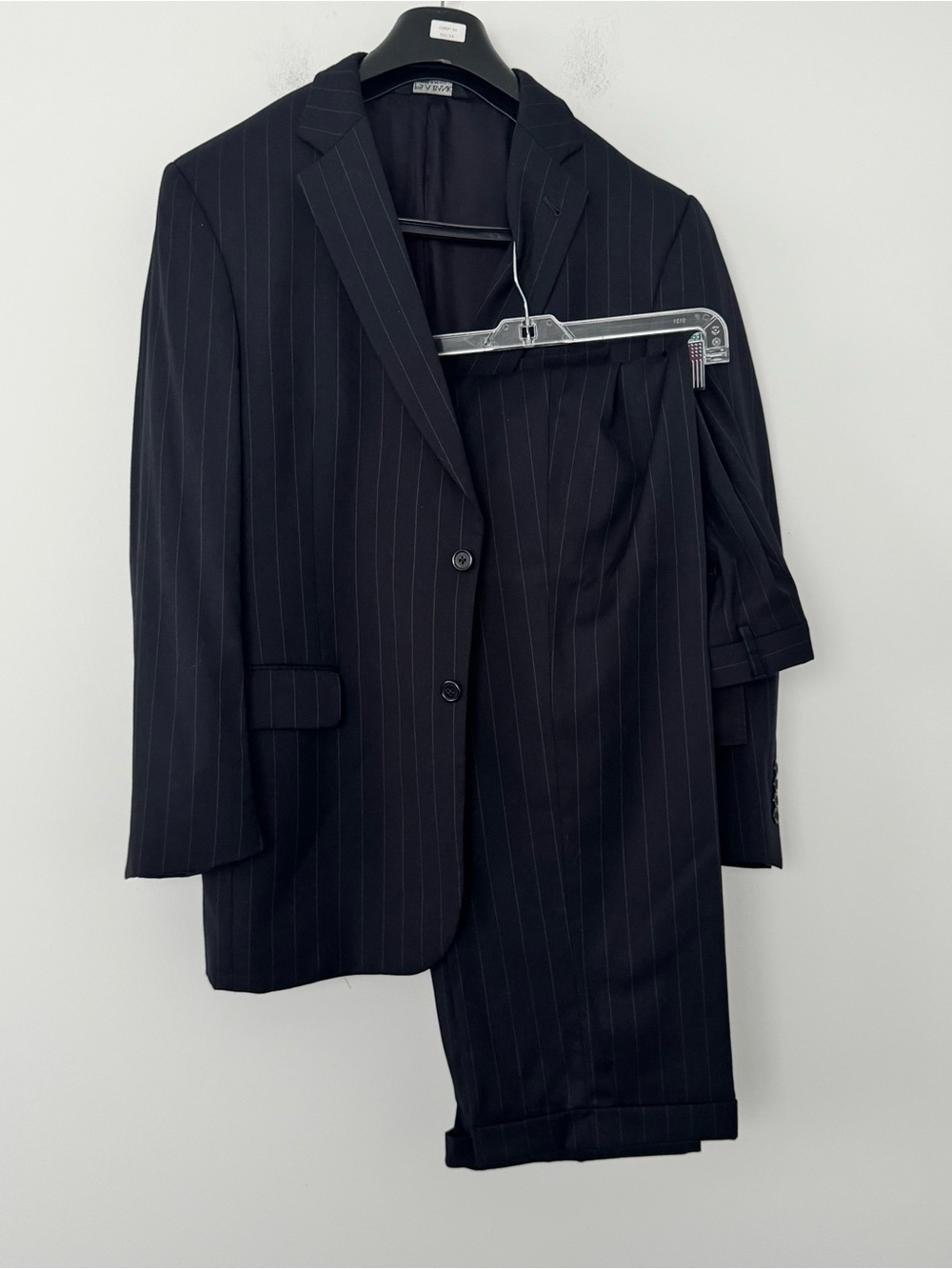 Jos A Bank Signature 2 Pc Suit 42R 100% Wool Navy Pinstripe Gordon 36x30 Pants